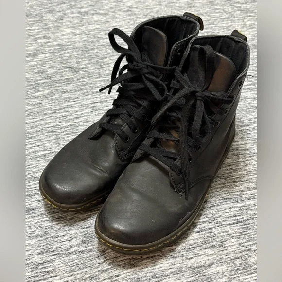 Doc Martens Tobias Lace Up Boot Mens 8/Ladies 9 - Picture 1 of 9